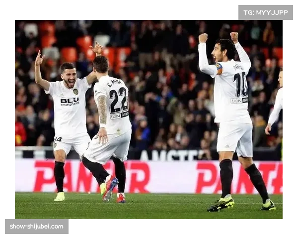 莱万特仅5射2正 面对高压逼抢进攻组织效率严重不足